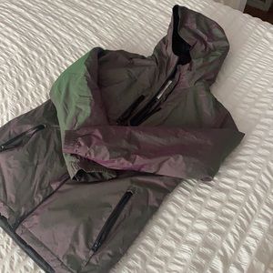 Women’s snowboarding jacket